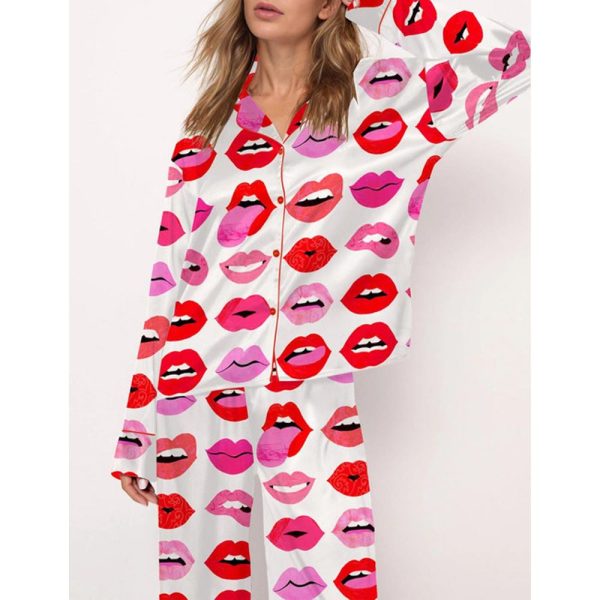 Lips Of Love Satin Pajama Set For Women 3